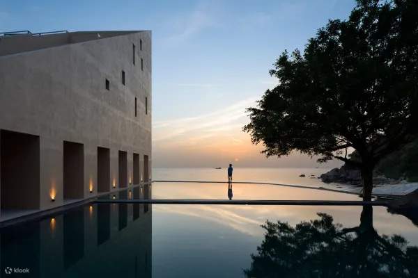 แผนที่แสดงสภาพแวดล้อมรอบโรงแรม